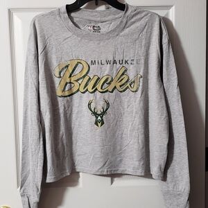 NBA Ultra Game Milwaukee Bucks Gray Cropped Long Sleeve T-Shirt